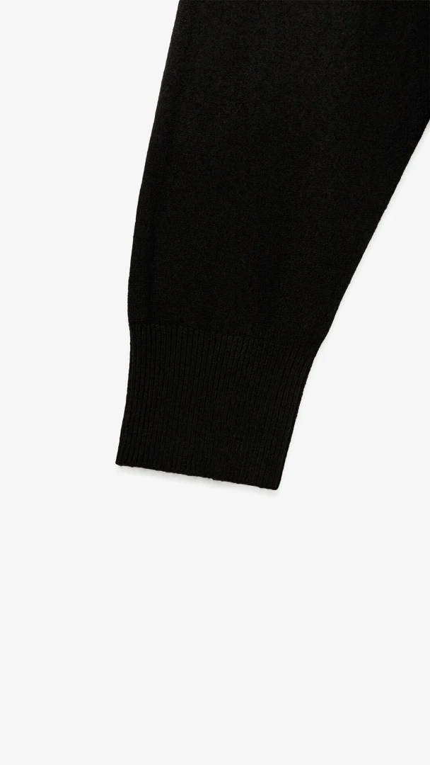 Кофта однотонна жіноча On me T23163 One Size Чорний  Фото №1