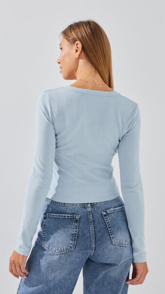 Купити Топ однотонний жіночий Bclothing 8854 M Блакитний Артикул: 2000999178641 Фото №5