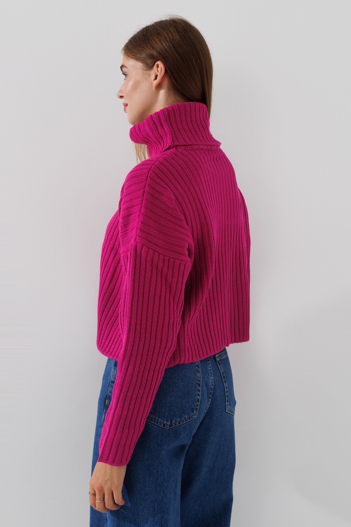 Джемпер однотонний жіночий Femme 1013 One Size Малиновий (2000989871088W)  Фото №3