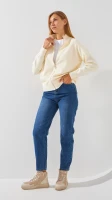 Купить Джинсы однотонные Mom Fit женские 1908 M Синий Артикул: 2000999193217 Миниатюра фотографии № 3