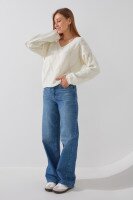 Пуловер однотонный женский Park karon 8329 One Size Молочный  Фото №2