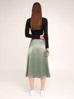 Юбка однотонная женская LAWA WTC02359 L Оливковый  Фото №1