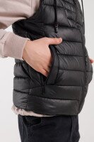 Жилет для мальчика 2301 146 см Черный  Фото №1