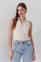 Жилет трикотажный однотонный женский Yifang 299 One Size Молочный  Фото №1