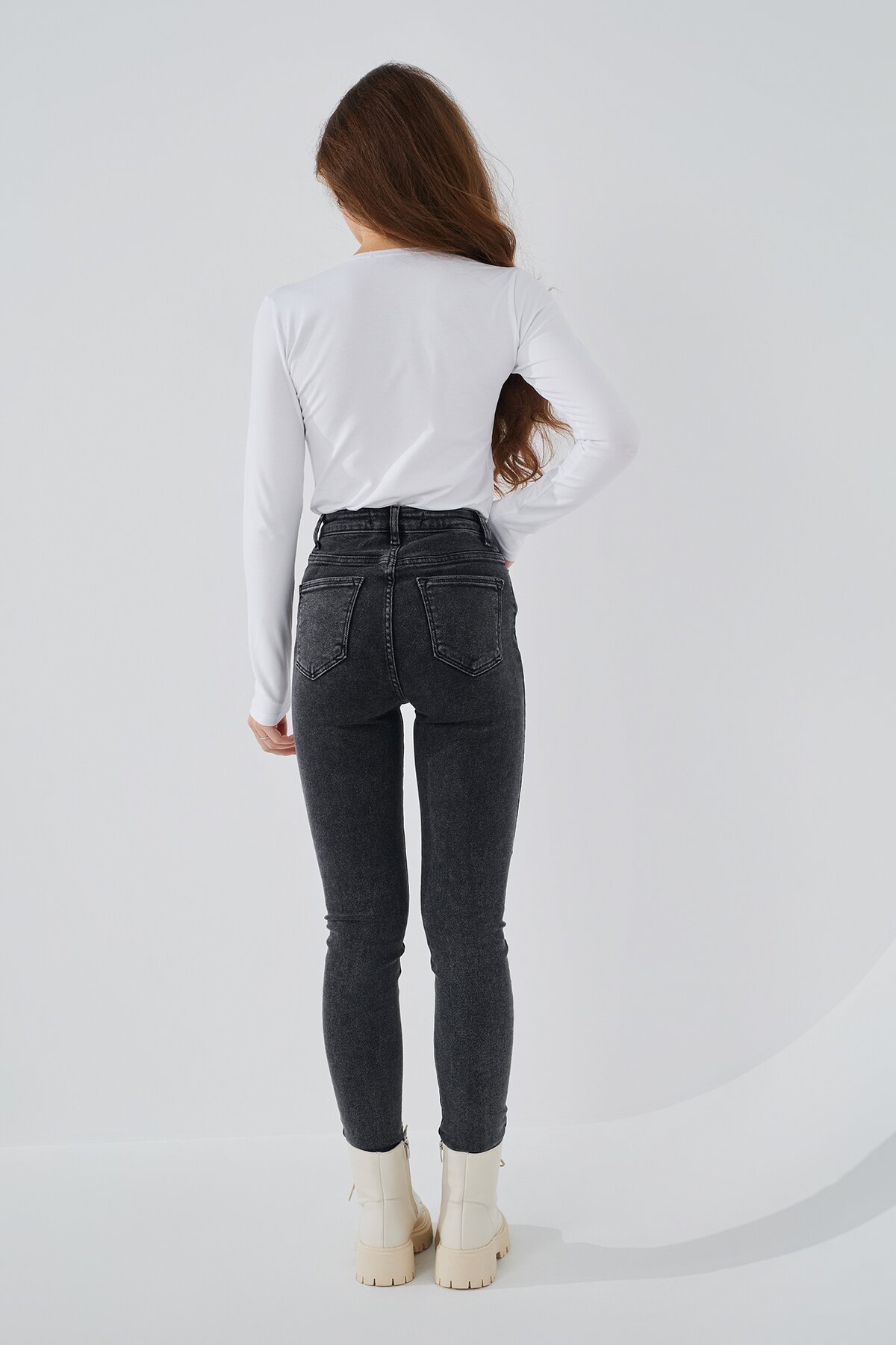 Джинсы Slim Fit женские On me 3103 baza 32 Темно-серый (2000989542063D)  Фото №3