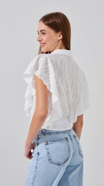 Купить Блузка однотонная женская On me D2309 One Size Белый Артикул: 2000991053625 Фото №4