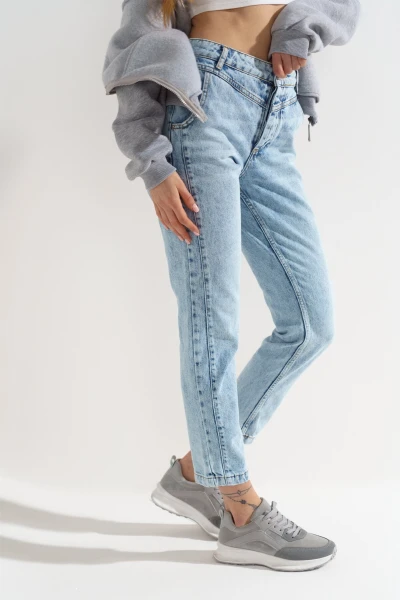 Купити Джинси Mom Fit жіночі Karol 23543 38 Блакитний (2000990360625D) Артикул: 2000990360625 Фото №1
