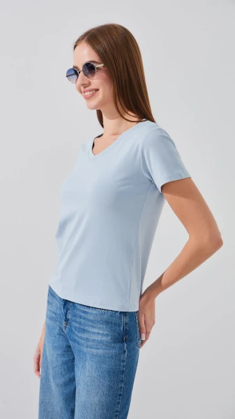Купити Футболка однотонна жіноча Na Fan 002 One Size Блакитний Артикул: 2000991047716 Фото №4