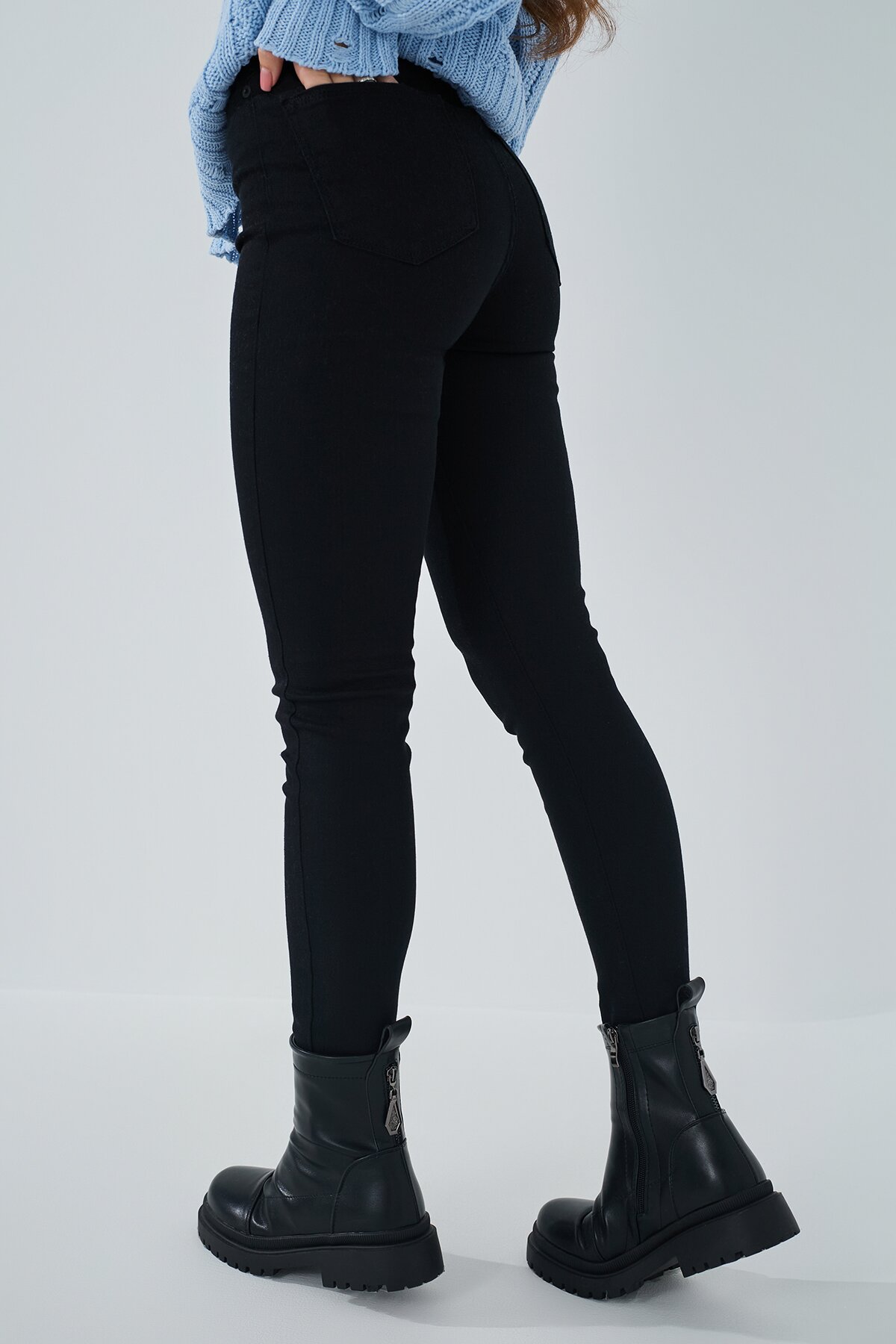 Джинси Slim Fit жіночі On me 2856 baza 32 Чорний (2000989492214D)  Фото №2