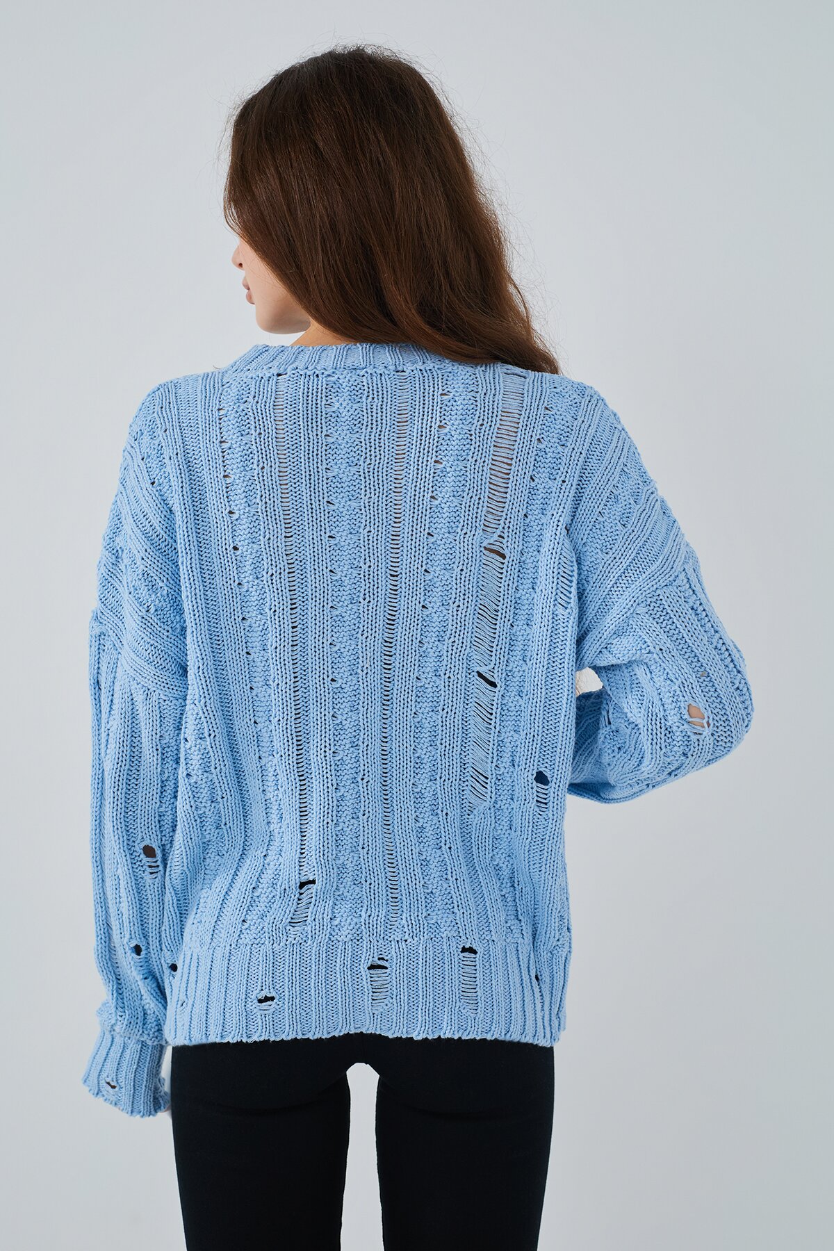 Джемпер однотонний жіночий Femme 1002 One Size Блакитний (2000989870654D)  Фото №4