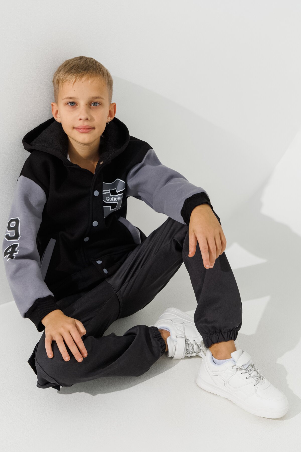 Бомбер однотонный для мальчика Waxmen 7183 134 см Черный  Фото №1