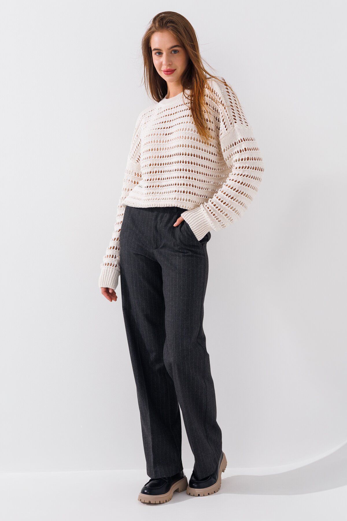 Джемпер однотонний жіночий Femme 2024 One Size Молочний (2000990221452D)  Фото №1