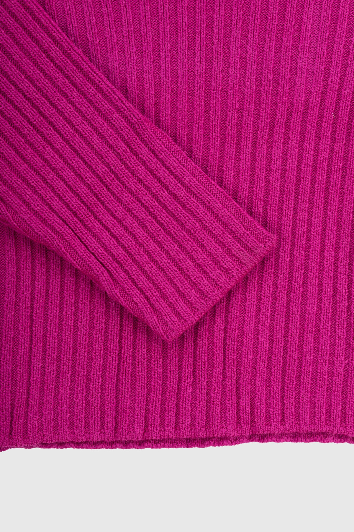 Джемпер однотонний жіночий Femme 1013 One Size Малиновий (2000989871088W)  Фото №8