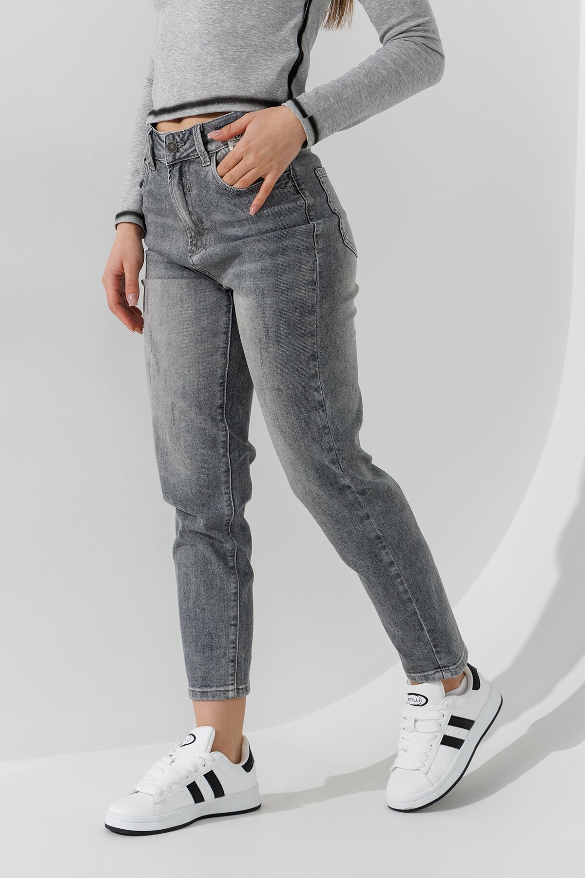 Джинси однотонні Mom Fit жіночі 6453 25 Сірий  Фото №3