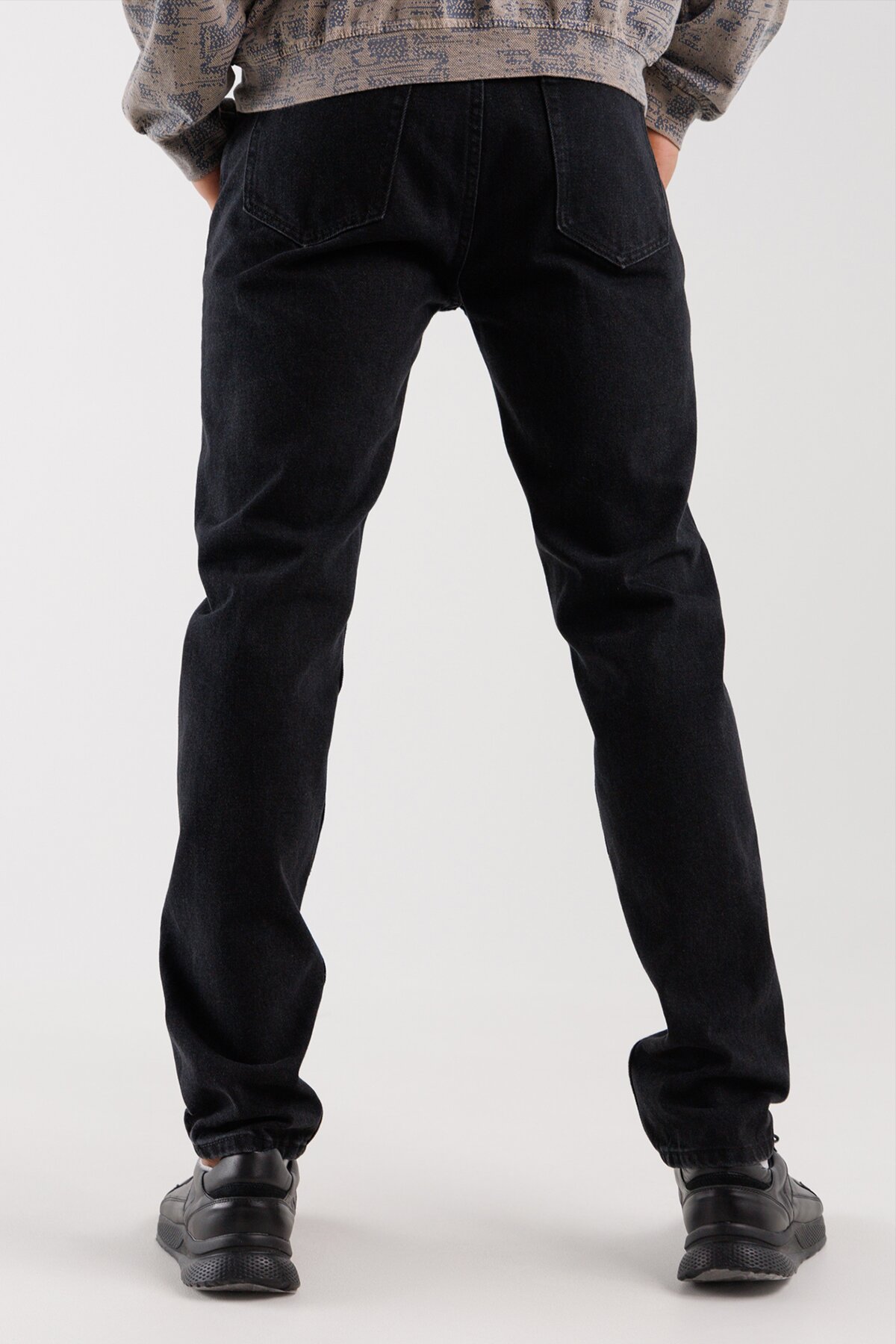 Купити Джинси Regular Fit чоловічі Ren Tomogo DM-4 32 Чорний Артикул: 2000990274281 Фото повноекранне №4