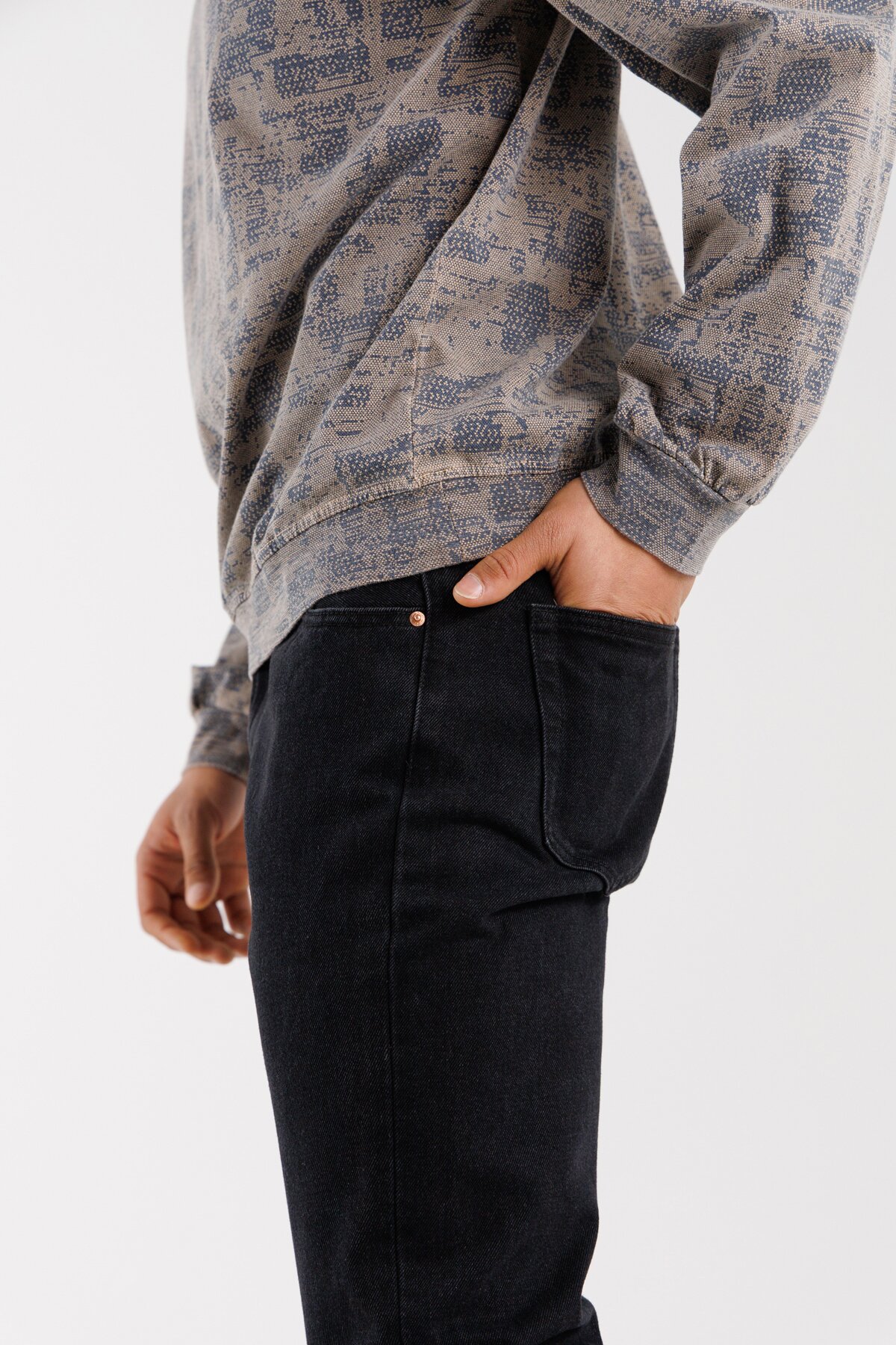 Купити Джинси Regular Fit чоловічі Ren Tomogo DM-4 32 Чорний Артикул: 2000990274281 Фото повноекранне №2