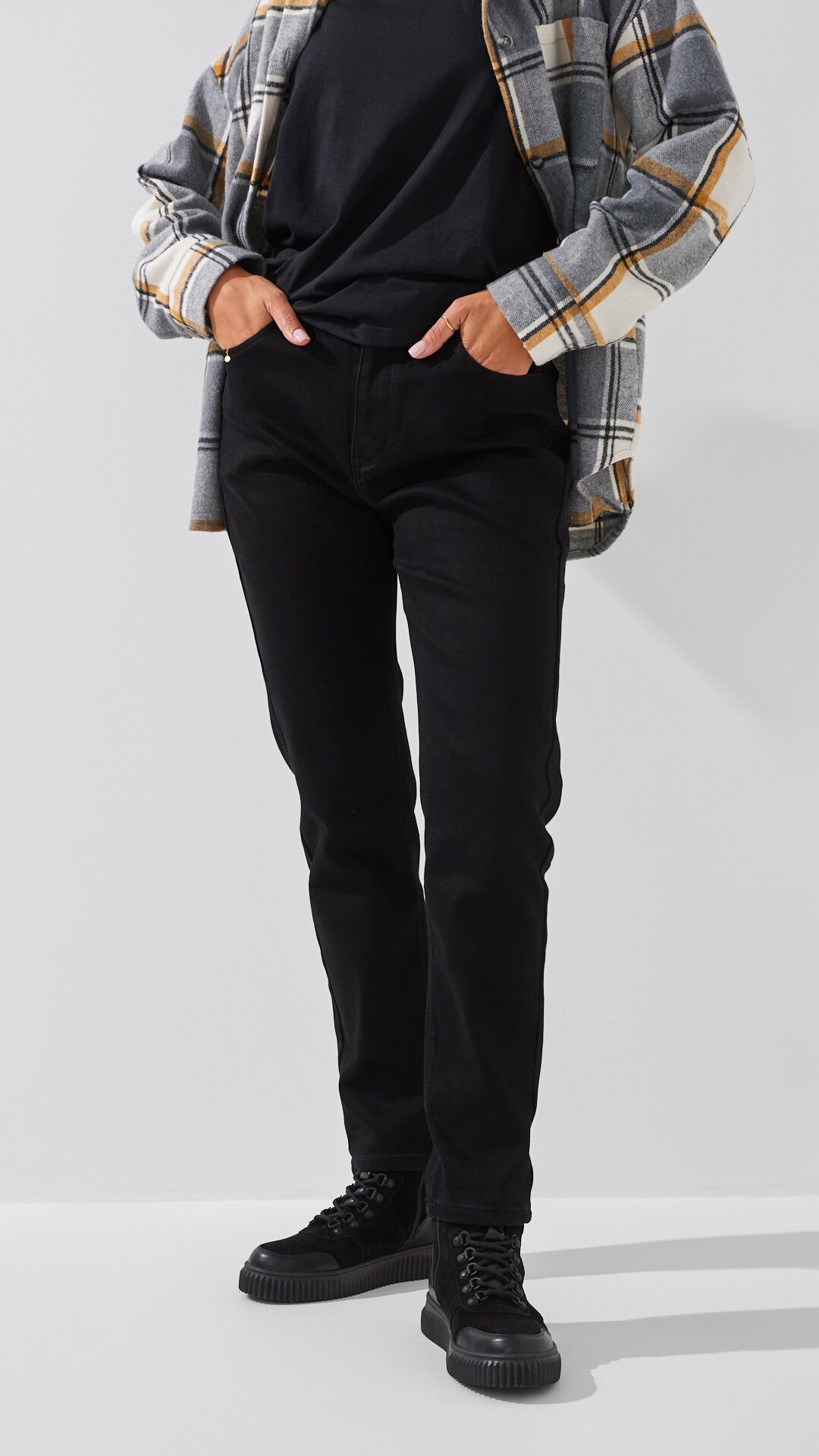 Джинси Mom Fit жіночі 6002 31 Чорний  Фото №1
