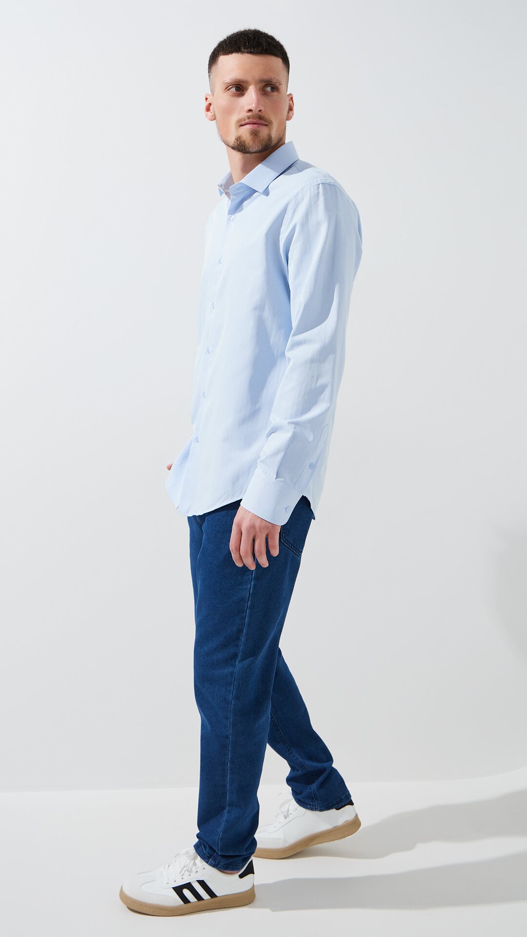 Купити Джинси Slim Fit однотонні чоловічі 903 29 Синій Артикул: 2000999453472 Фото повноекранне №3