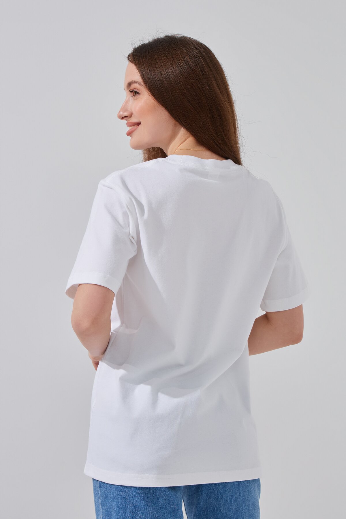 Купити Футболка однотонна жіноча  W23-07 XL Білий Артикул: 2000990969156 Фото повноекранне №5