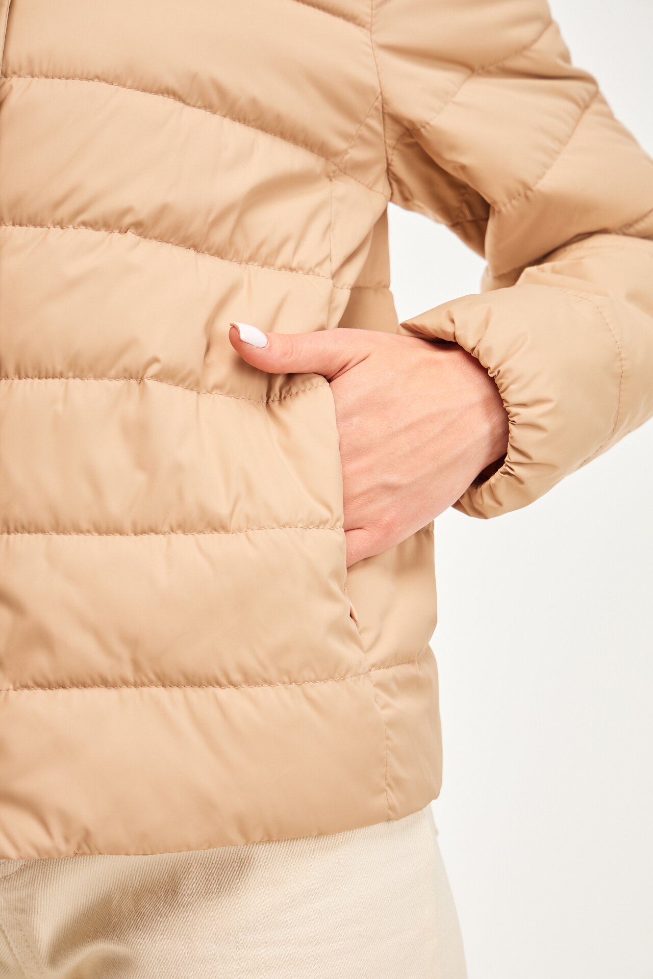 Купити Куртка однотонна жіноча GENUA G01116-0003 XS Бежевий Артикул: 2000999415784 Фото повноекранне №4