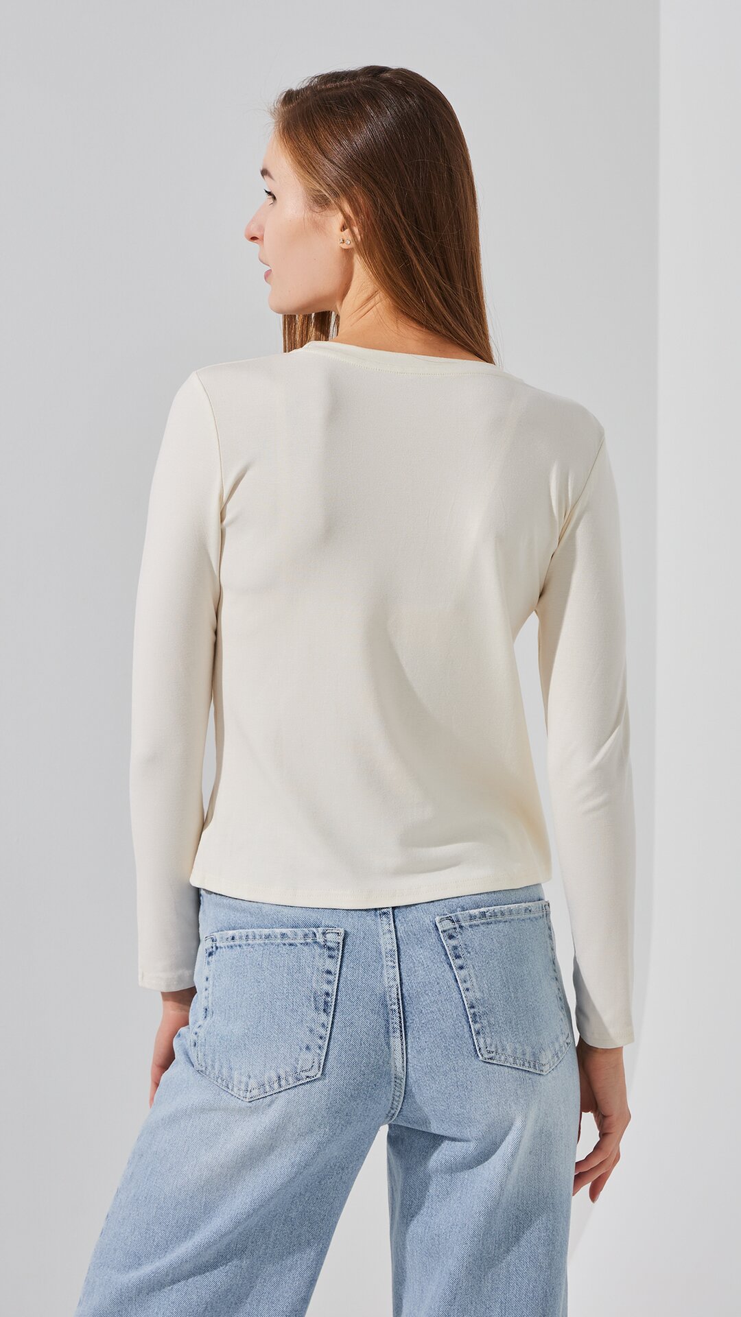 Лонгслив однотонный женский Bclothing 8837 S Молочный  Фото №4