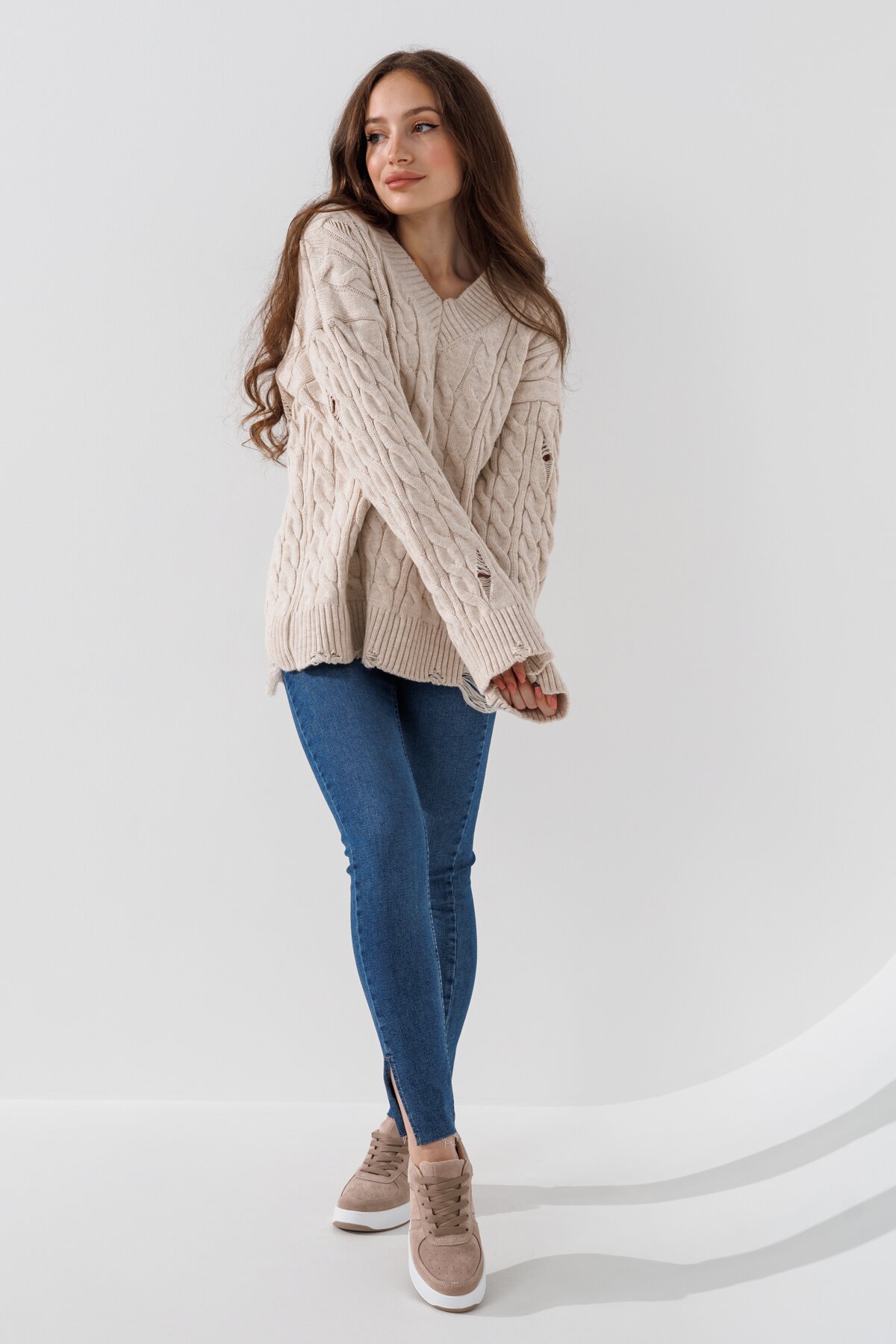Пуловер однотонний жіночий Femme 2026 One Size Бежевий (2000990221476W)  Фото №1