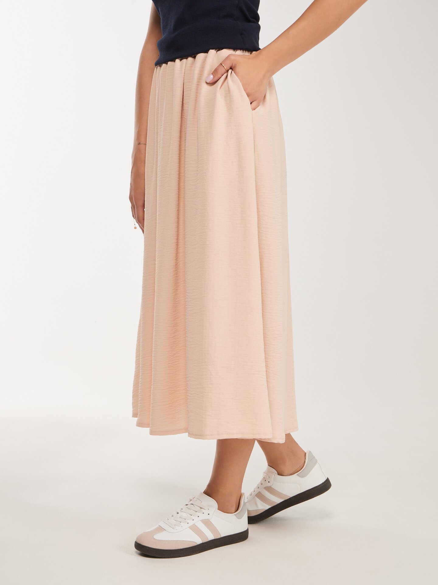 Купити Спідниця однотонна жіноча GENUA G011229-0028 L Бежевий Артикул: 2000999483073 Фото повноекранне №3