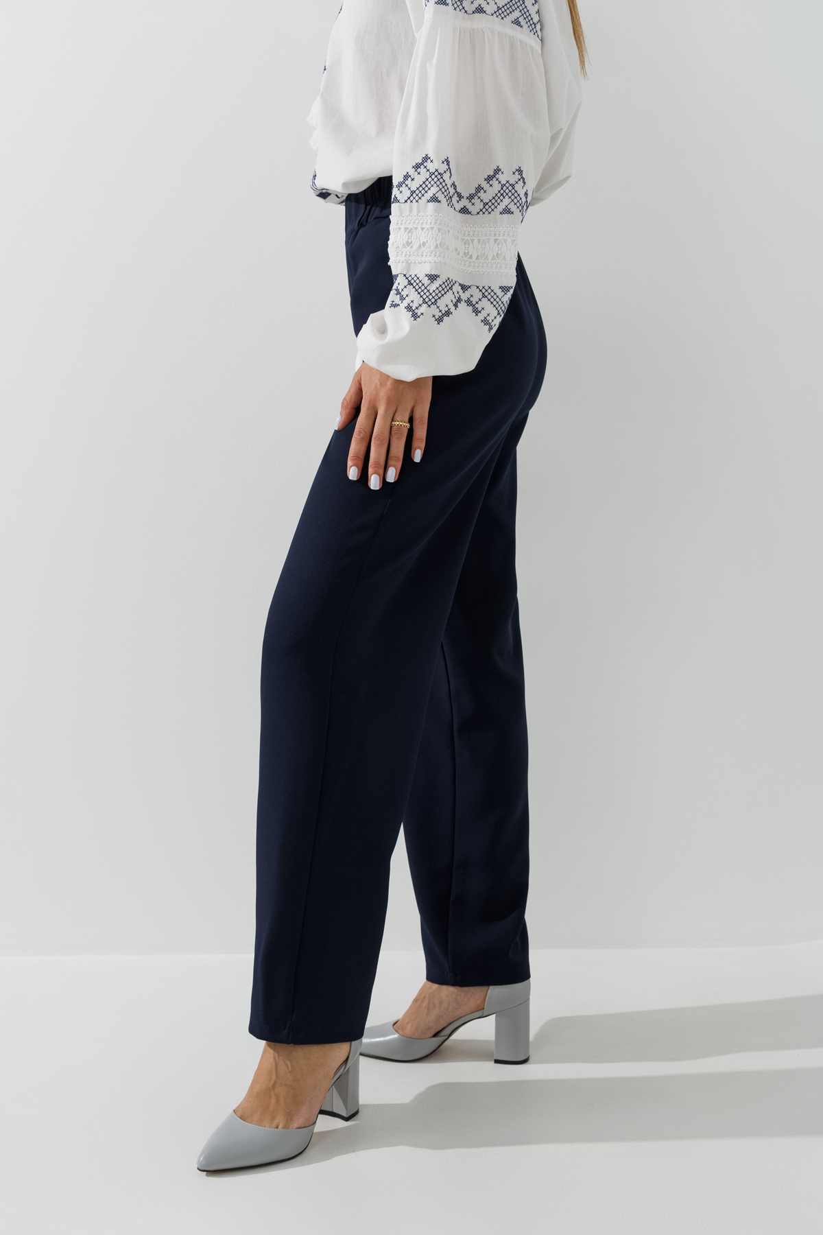 Купить Брюки прямые однотонные женские SL 93 40 Синий Артикул: 2000991004474 Фото на весь экран №4