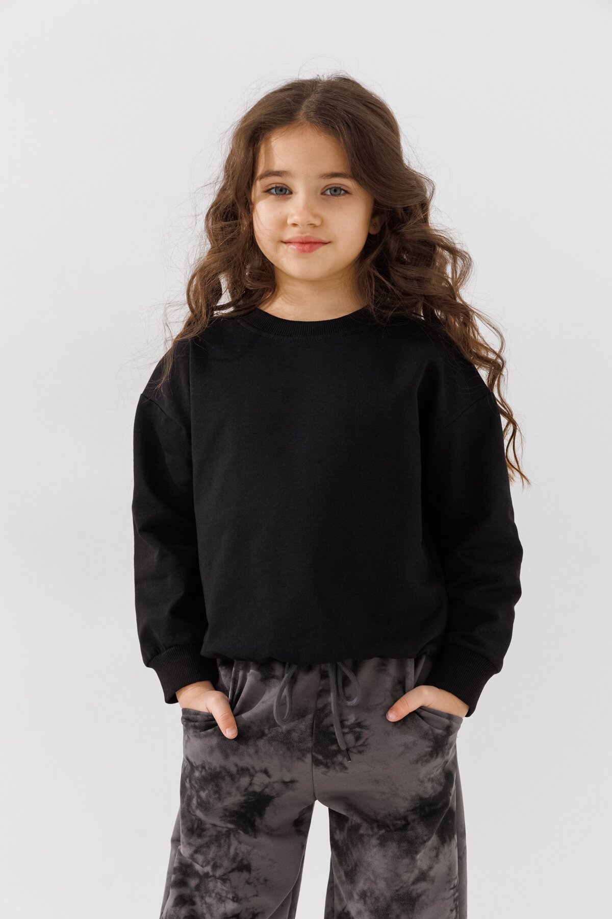 Свитшот однотонный унисекс First Kids 0069 116 см Черный  Фото №5